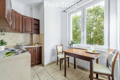Kawalerka 24,33 m² w Warszawie (z widokiem na zieleń) mieszkanie Warszawa, Ochota, Grójecka