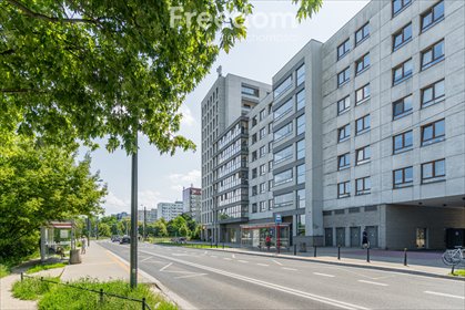 Nowoczesne 2-pokojowe mieszkanie z klimatyzacją i patio. mieszkanie Warszawa, Włochy