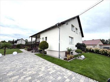 Do sprzedania przestronny dom 220 m² z ogrodem i garażem dom Gościszów