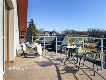 Przestronny dom 201 m² z garażem i tarasami w Dojazdowie dom Dojazdów