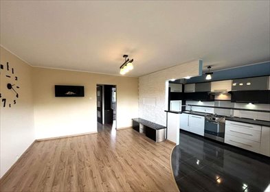 Atrakcyjne 3-pokojowe mieszkanie z balkonem i piwnicą mieszkanie Leszno, Kubańska