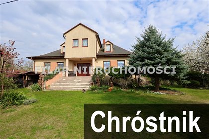 Przestronny dom z dużym tarasem i piwnicami w Chróstniku dom Chróstnik