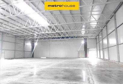 Magazyn 870 m² z biurami, ogrzewaniem i własnym parkingiem magazyn Toruń, Polna