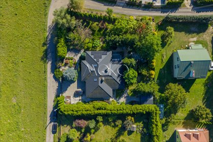 Przestronny dom 195 m² z pięknym ogrodem w Józefowie dom Józefów, Spokojna