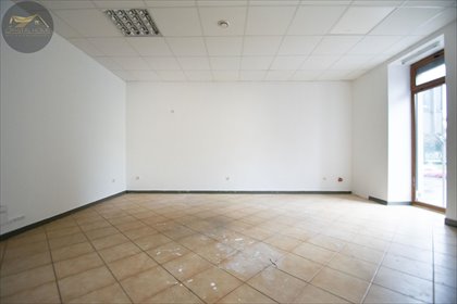 Lokal usługowy 64 m² w centrum Świdnicy z dużym oknem polecam! lokal użytkowy Świdnica