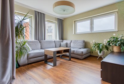 Na sprzedaż przestronne 68 m² mieszkanie w Rumi z dwoma balkonami mieszkanie Rumia, Kosynierów