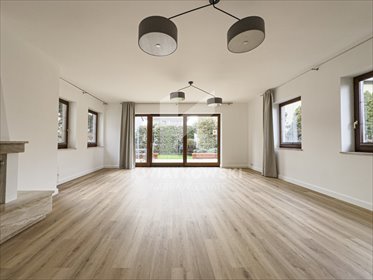Przestronny odnowiony dom 285 m² w Wilanowie Niskim dom Warszawa, Wilanów Niski, Husarii
