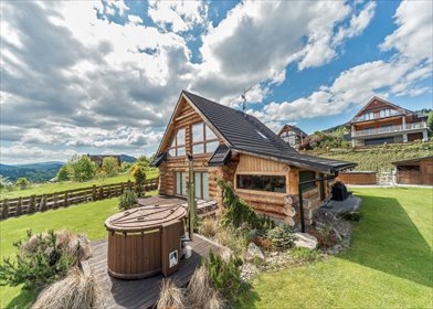 Urokliwy dom z bala 135 m² z panelami fotowoltaicznymi dom Zawoja