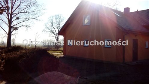 Atrakcyjny dom z garażem i pomieszczeniami gospodarczymi polecam! dom Zawada