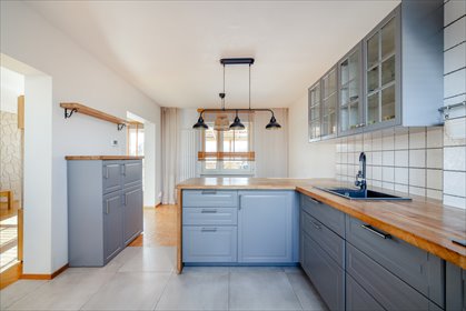 Przestronny dom 168 m² z ogrodem i garażem - polecam! dom Mosty, Kasztanowa