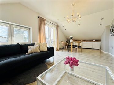 Przestronny dom 300 m² z wynajmem i garażem w Rzeszowie dom Rzeszów, Staroniwska