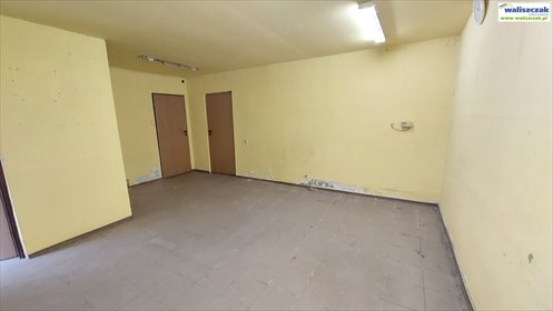Na wynajem przestronny lokal 68 m² z parkingiem w Piotrkowie lokal użytkowy Piotrków Trybunalski