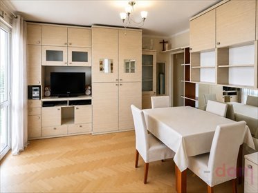 Na sprzedaż jasne 26,5 m² z balkonem i pełnym wyposażeniem mieszkanie Kielce, Mieczysława Karłowicza