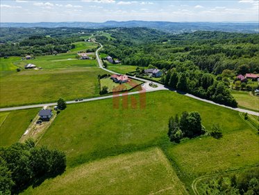 Widokowa działka 2200 m2 z mediami i warunkami zabudowy działka Mała