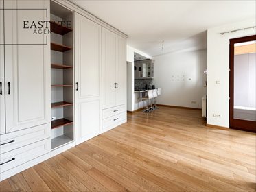 Kawalerka 36 m² z loggią, centrum Warszawy mieszkanie Warszawa, Śródmieście, Pokorna