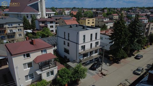 Dom z 4 kondygnacjami i 10 sypialniami hotelowymi dom Białystok, Pietrasze, Aleksandra Węgierki
