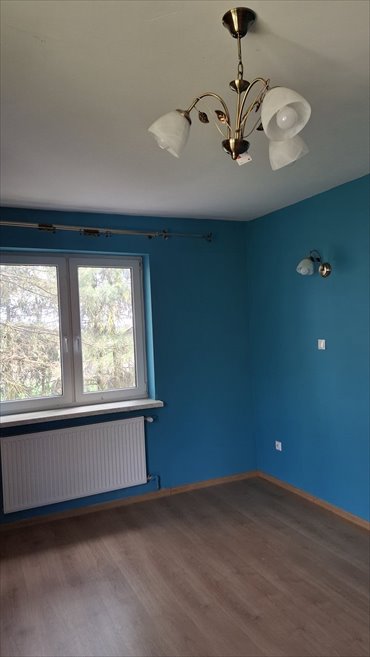 Dwukondygnacyjny dom z kominkiem i ogrzewaniem na zrębki dom Boża Wola, Wiśniowa