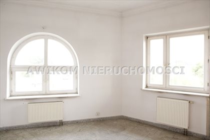 Na wynajem przestronny lokal biurowy 220 m² z salą wykładową lokal użytkowy Skierniewice