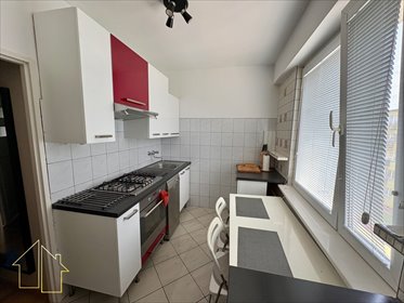 4-pokojowe mieszkanie z garażem i loggią - polecam mieszkanie Krośniewice, Kolejowa
