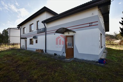 Polecam gotową nieruchomość gastronomiczną 280 m² w Besku dom Besko