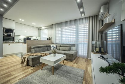 Wyjątkowe 78,9 m² z klimatyzacją | 4 pokoje mieszkanie Zduńska Wola, Jana III Sobieskiego