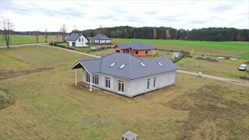 dom na sprzedaż 203m2 dom Czerwone