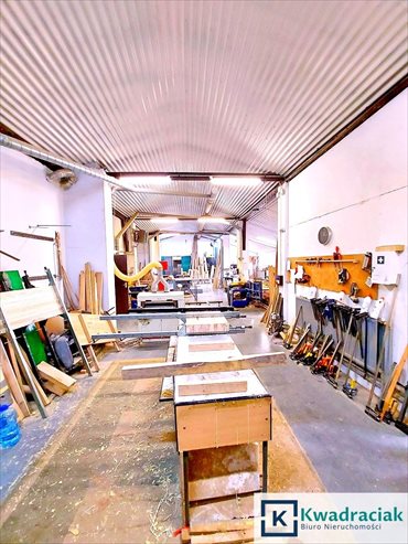 Lokal użytkowy na sprzedaż Bóbrka 300m2 Foto 1