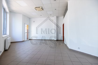 Na wynajem przestronny lokal 45 m² z dużą witryną w Rumi lokal użytkowy Rumia, Ceynowy