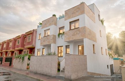 Nowoczesny dom z ogrodem, solarium i parkingiem dom Bigastro