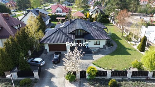 Przestronny dom 7 pokoi z garażem i kominkiem w Połańcu dom Połaniec, Widokowa