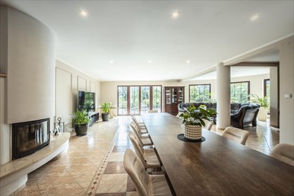 Przestronna rezydencja 386 m² z ogrodem i garażem dom Konstantynów Łódzki, Legionów