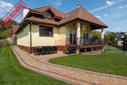 Przestronny dom z garażem, kominkiem i ogrzewaniem podłogowym dom Wygiełzów