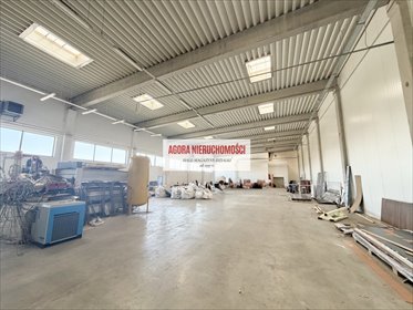 Na wynajem hala magazynowa 945 m² z biurem w Myślenicach magazyn Myślenice