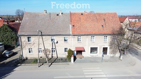 Na sprzedaż duży dom z potencjałem inwestycyjnym w Borze Strzelińskim dom Borek Strzeliński