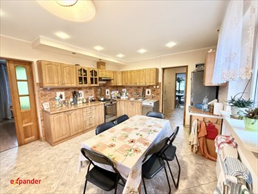 Zapraszam do obejrzenia domu 200 m² z dużą działką 2100 m² w Jaroszynie dom Jaroszyn