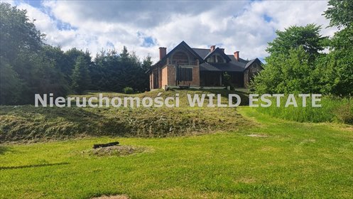 Urokliwy dom w Cisnej z dwoma budynkami i 0,49 ha działki dom Cisna