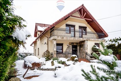 Zadbany dom 173 m² z kominkiem i ogrodem w Pewel Małej dom Pewel Mała