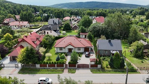 Przestronny dom 102 m² z 4 pokojami w Ćmińsku dom Ćmińsk