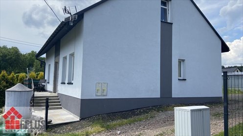 Do sprzedania dom 200 m² z panelami fotowoltaicznymi i dwoma mieszkaniami dom Przeginia Duchowna