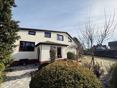 Dom 130 m² z tarasem, ogrodem i panelami fotowoltaicznymi dom Starachowice