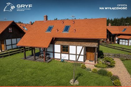 Urokliwy dom szachulcowy z prywatnym pomostem nad Jeziorem Gwiazdy dom Borowy Młyn