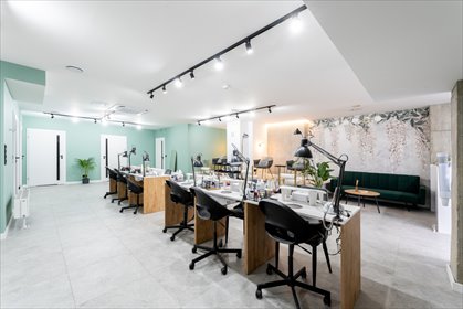 Przestronny lokal 114 m² pod beauty z witrynami lokal użytkowy Kraków
