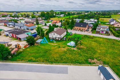 Działka w centrum Liniewa 2397 m2, asfalt, ogrodzona działka Liniewo