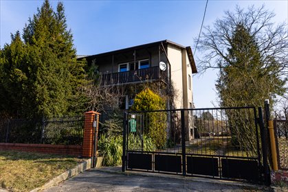 Ekskluzywny dom bliźniak z balkonami i dużą działką dom Głowno
