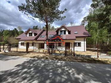 Zapraszam do obejrzenia nowoczesnego domu 151 m² z garażem i dużą działką dom Prace Duże
