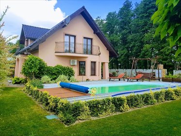 Przestronny dom z basenem - niskie koszty i klimatyzacja dom Chrząstawa Wielka