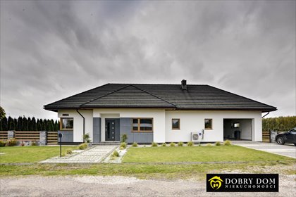 Polecam przestronny dom 138 m² z garażem i ogrodem w Anusinie dom Anusin