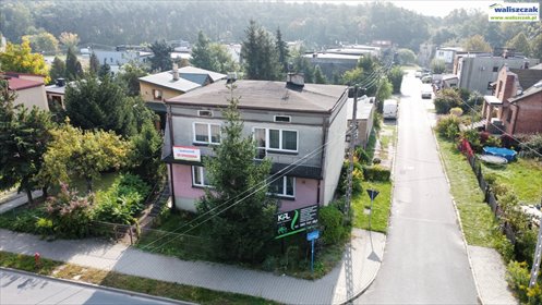 Dwurodzinny dom z dodatkowymi budynkami - inwestycja dom Piotrków Trybunalski, Wierzeje