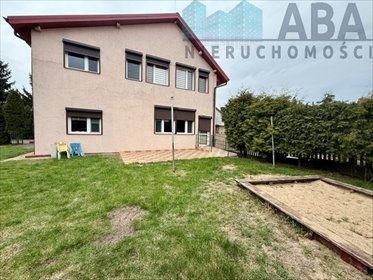 Sprzedam przestronne przedszkole 214 m² w Kramsku z pełnym zapleczem dom Kramsk, mickiewicza
