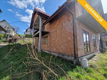 Zapraszam do obejrzenia przestronnego domu 171 m² z garażem i tarasem dom Limanowa